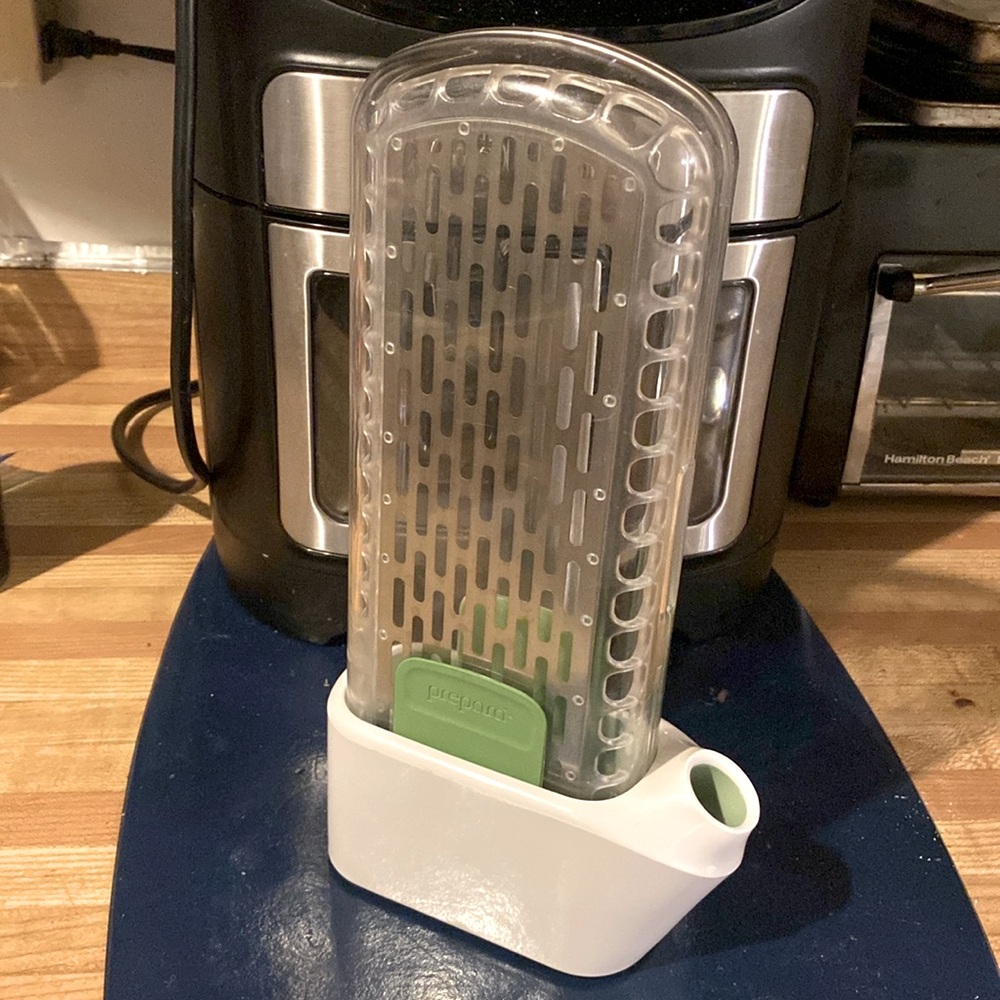 Prepara Herb Saver